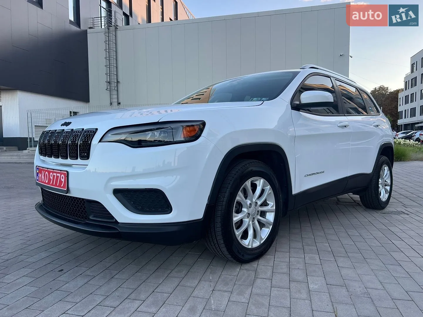 2020 Jeep Cherokee - мініатюра 9