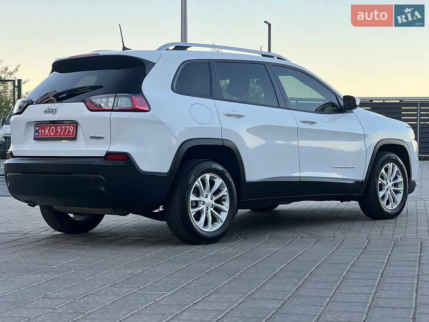 2020 Jeep Cherokee - мініатюра 17