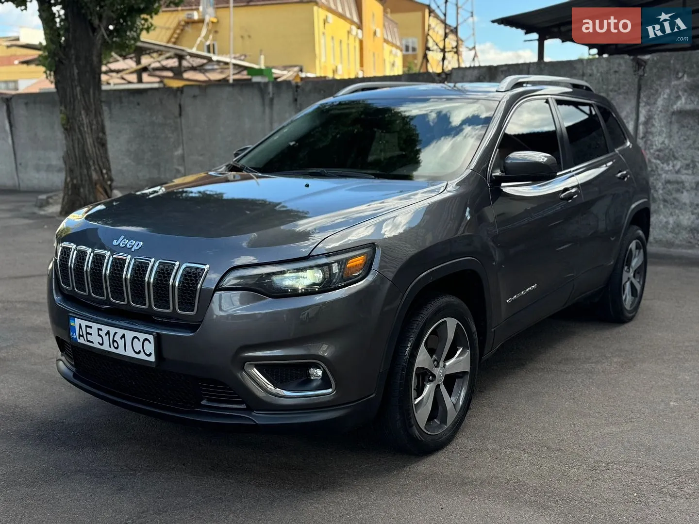 2019 Jeep Cherokee - мініатюра 2