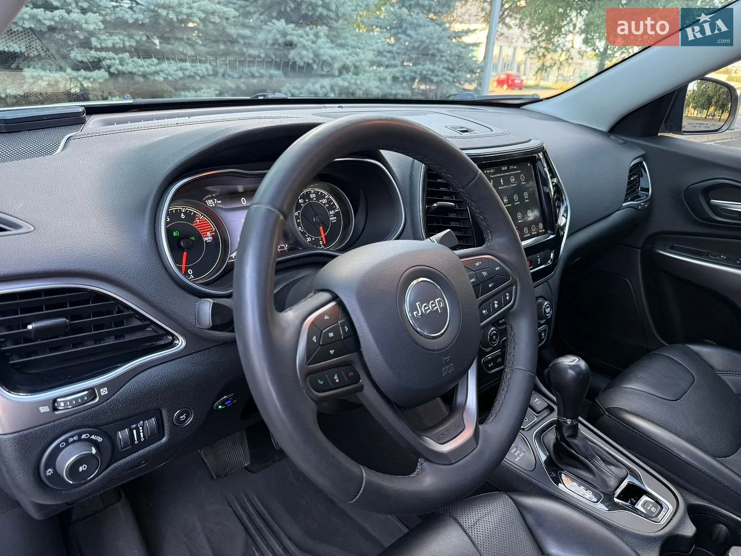 2022 Jeep Cherokee - мініатюра 27