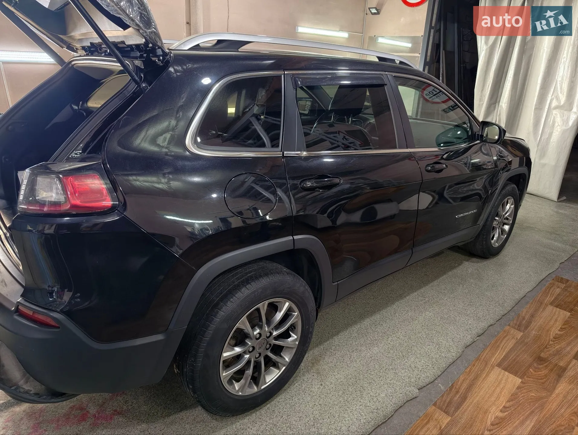 2019 Jeep Cherokee - мініатюра 33