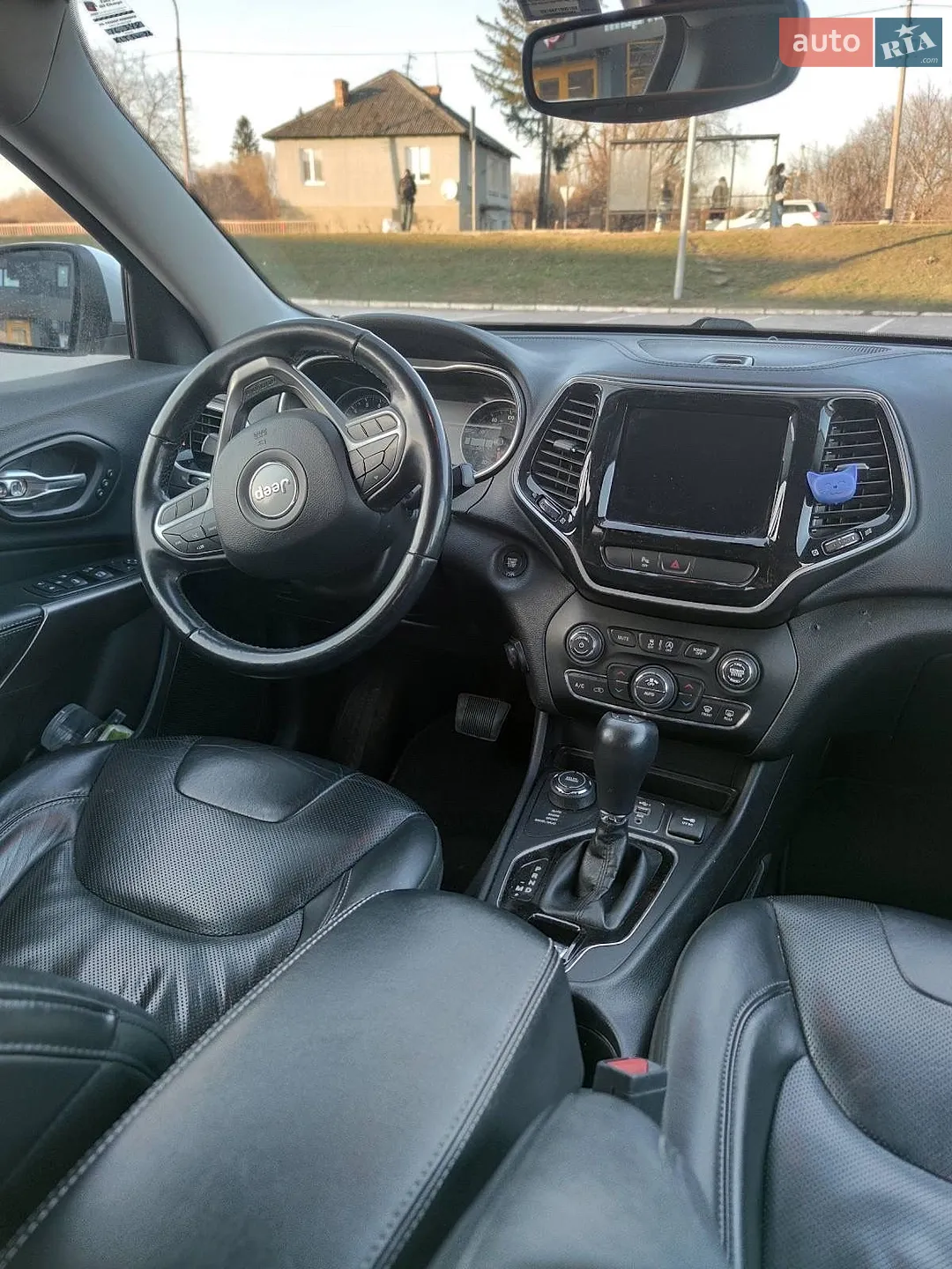 2018 Jeep Cherokee - мініатюра 17