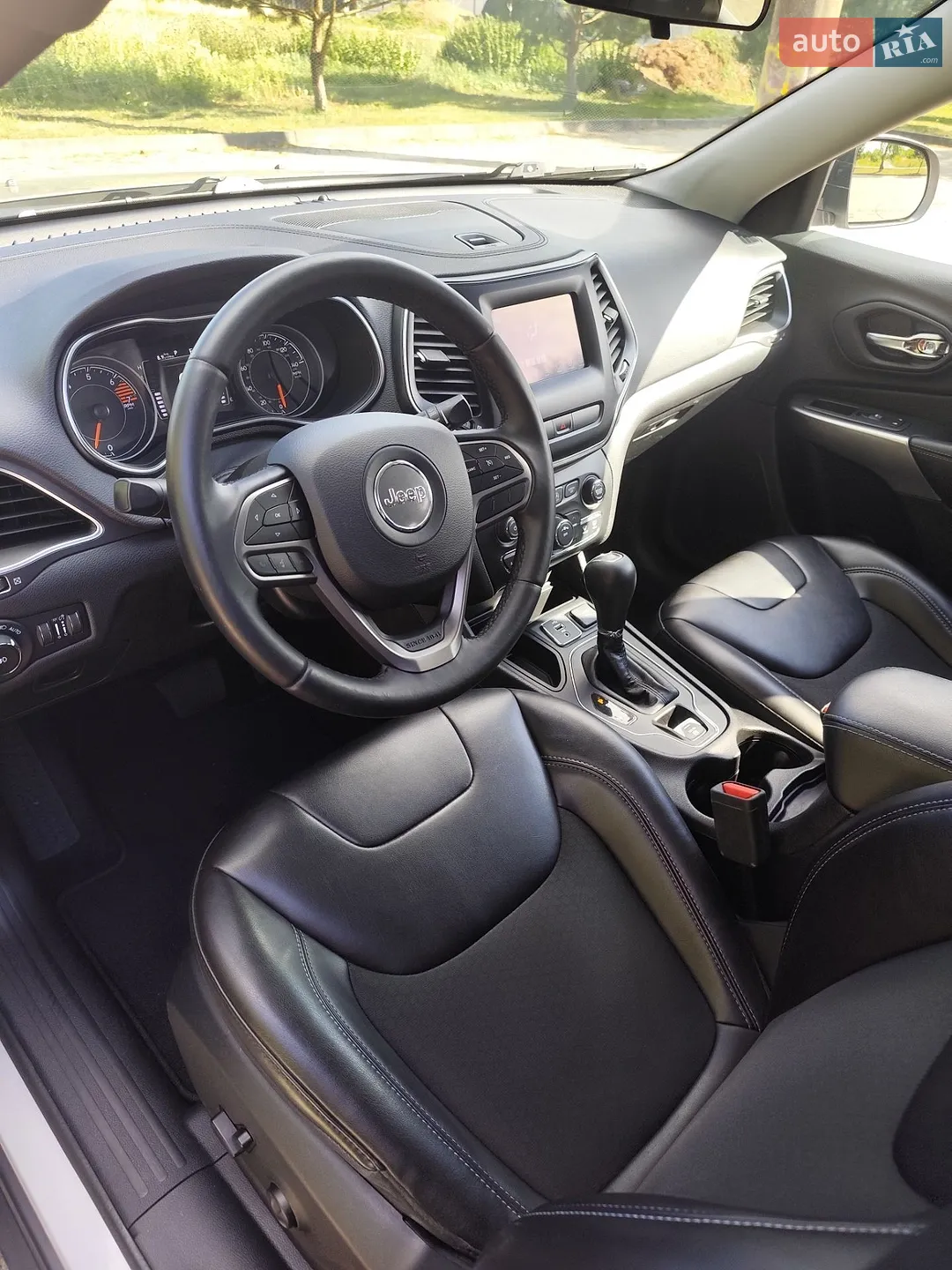 2018 Jeep Cherokee - мініатюра 18