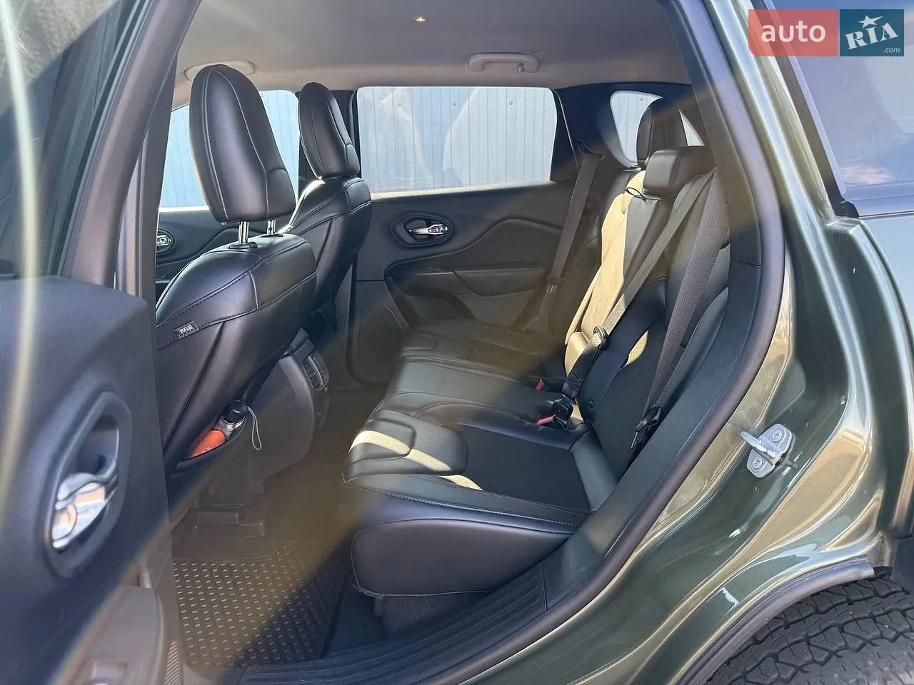 2019 Jeep Cherokee - мініатюра 10