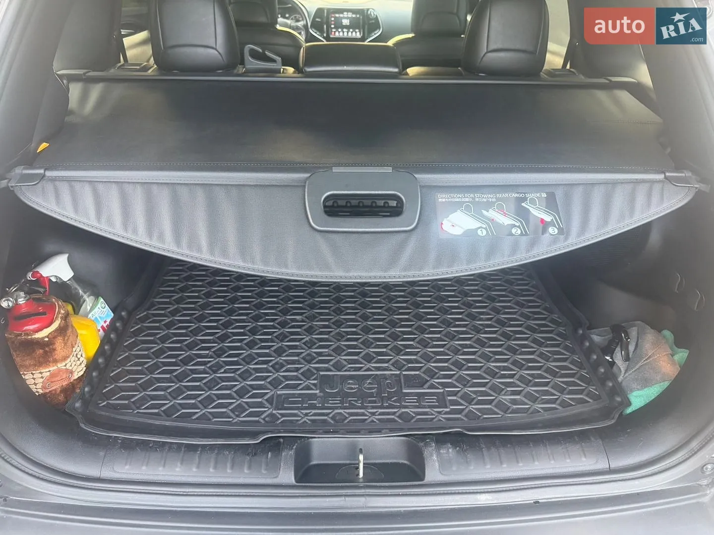 2020 Jeep Cherokee - мініатюра 30