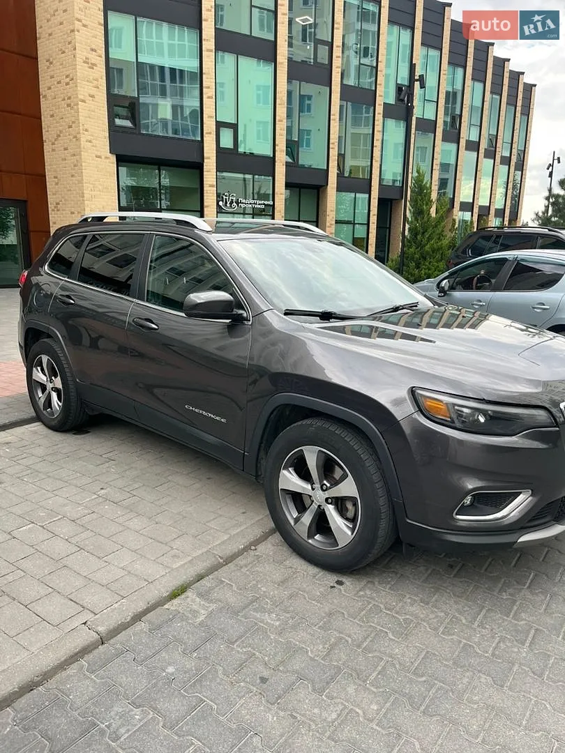 2019 Jeep Cherokee - мініатюра 3