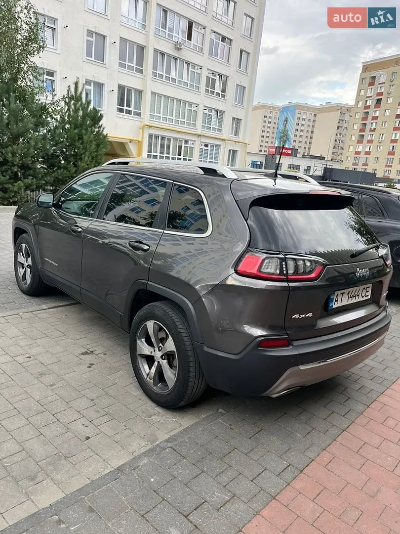 2019 Jeep Cherokee - мініатюра 6