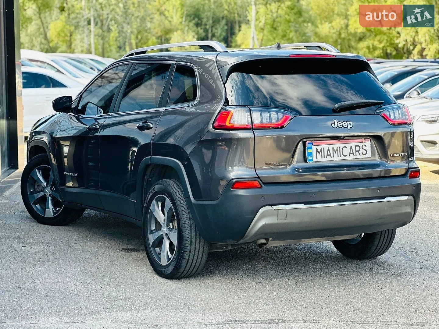 2019 Jeep Cherokee - мініатюра 12