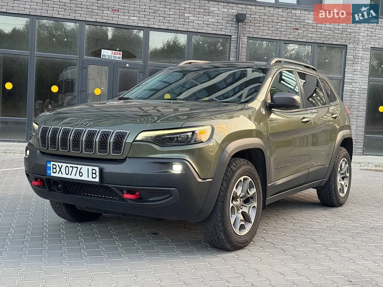 2021 Jeep Cherokee - мініатюра 3