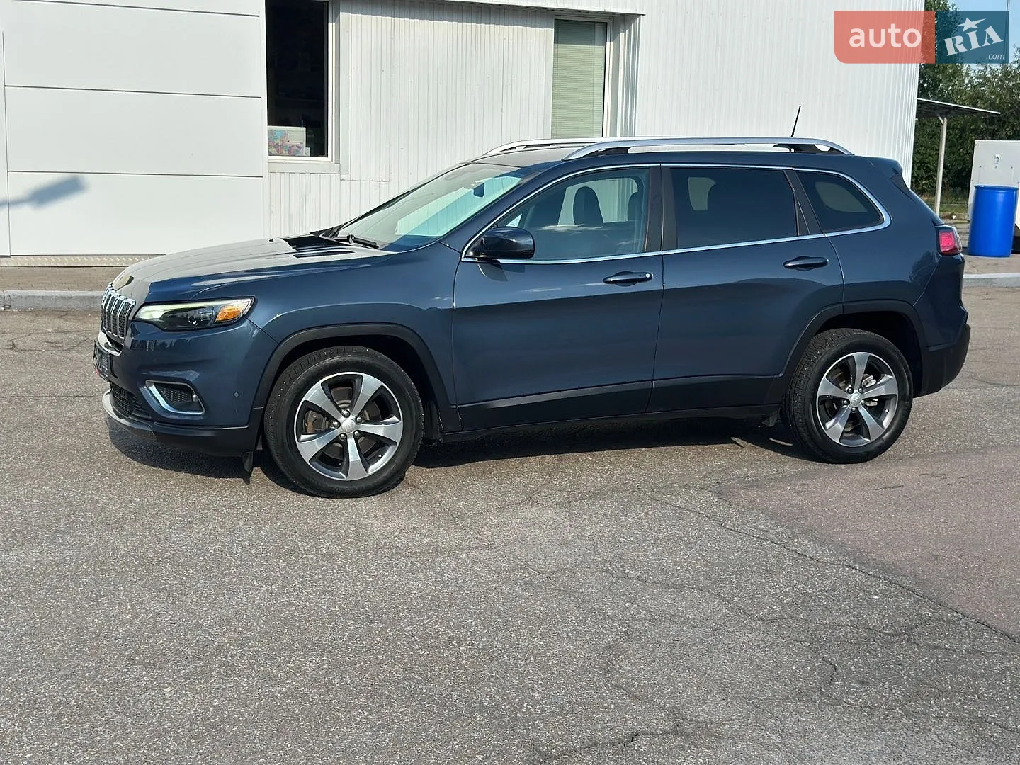 2019 Jeep Cherokee - мініатюра 16
