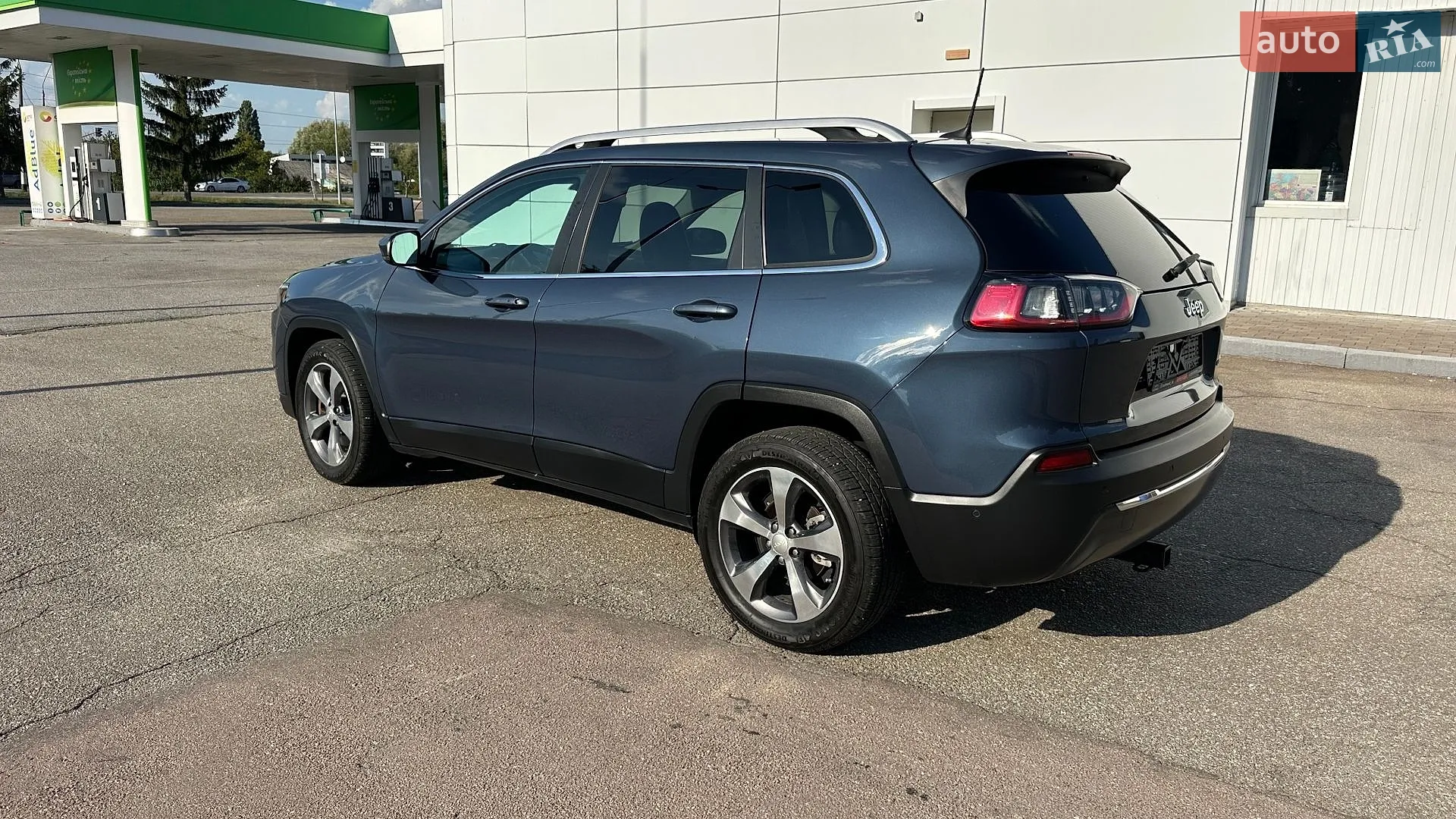 2019 Jeep Cherokee - мініатюра 19