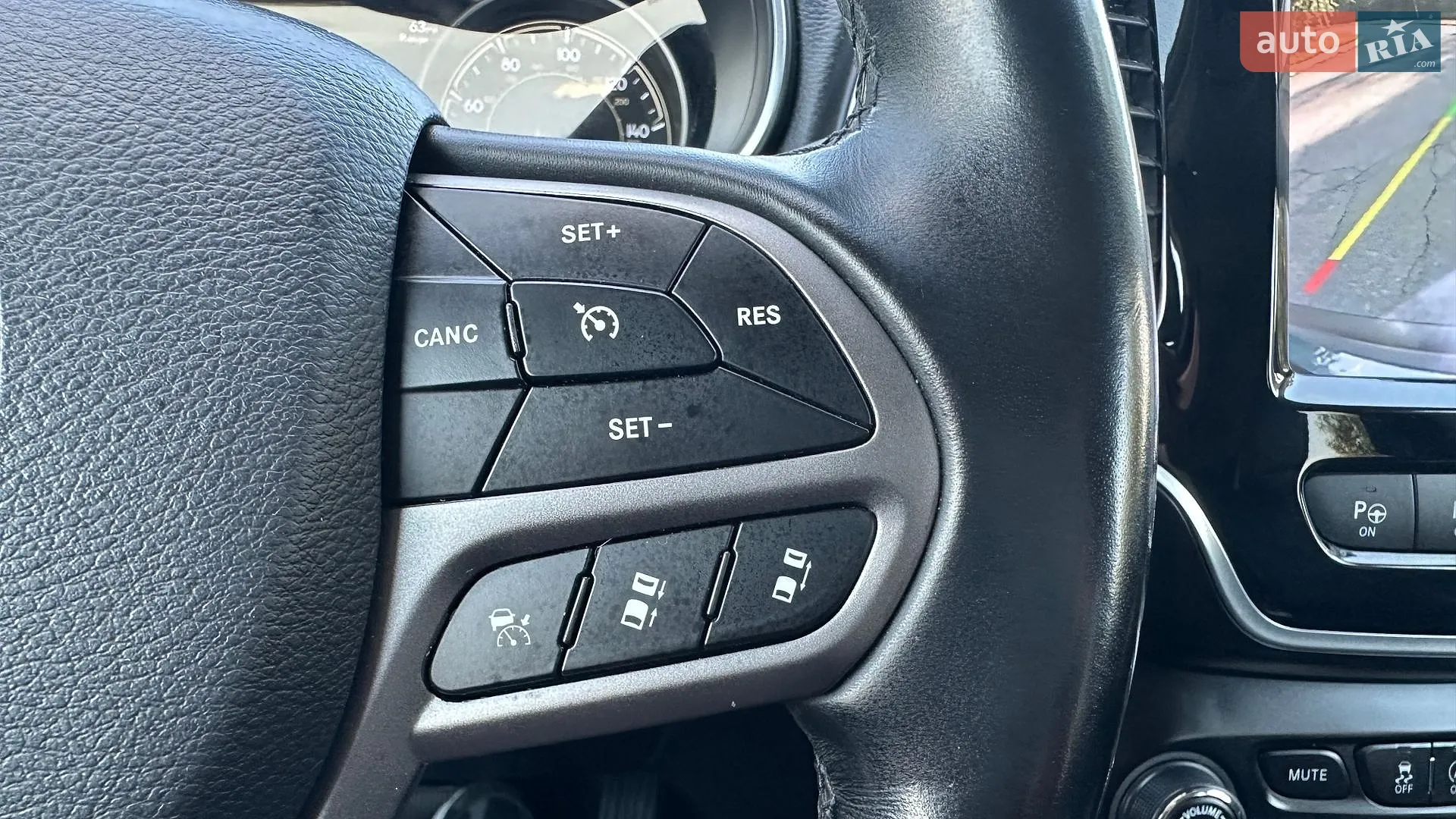 2019 Jeep Cherokee - мініатюра 33