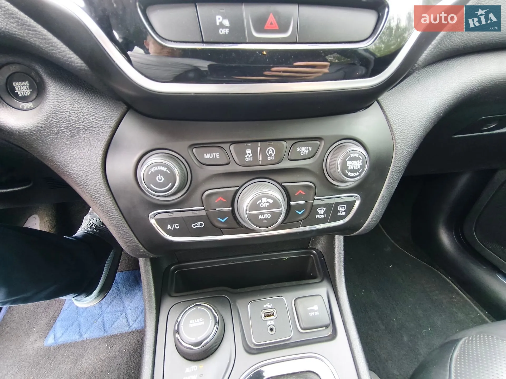 2019 Jeep Cherokee - мініатюра 27