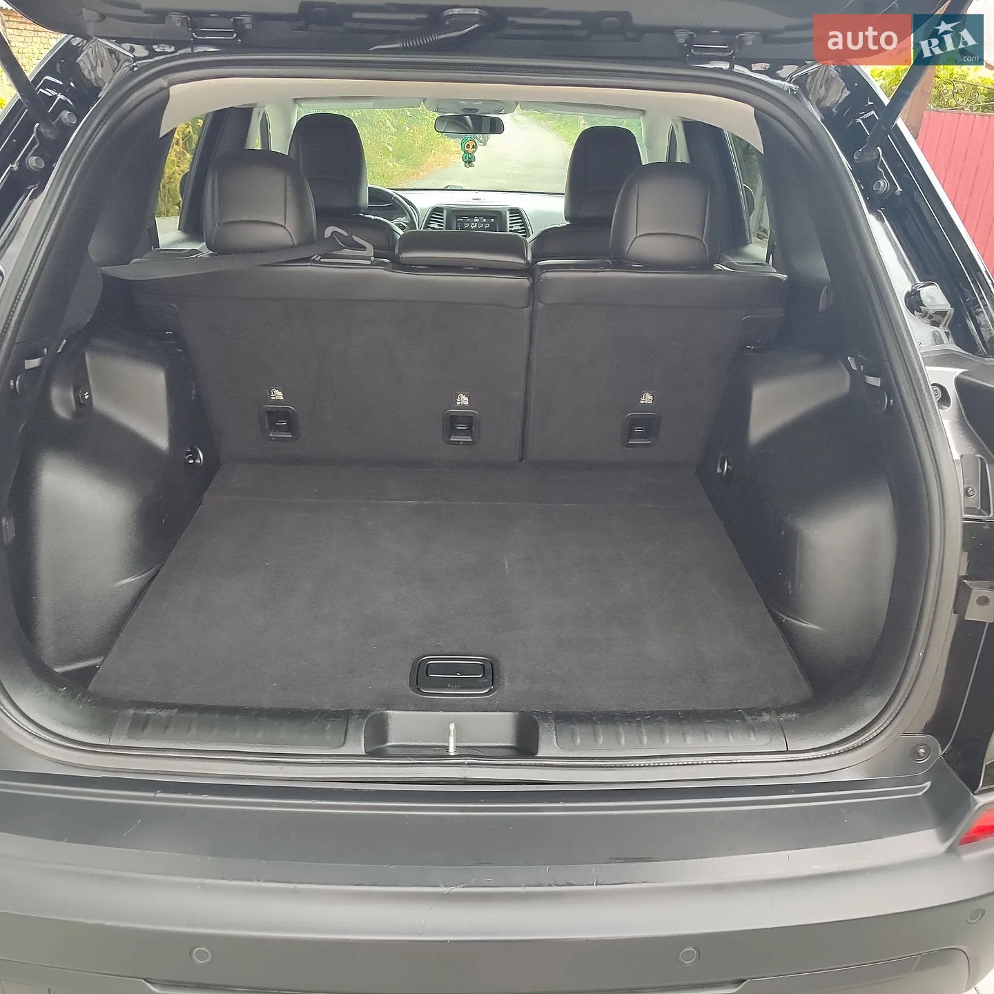 2019 Jeep Cherokee - мініатюра 26
