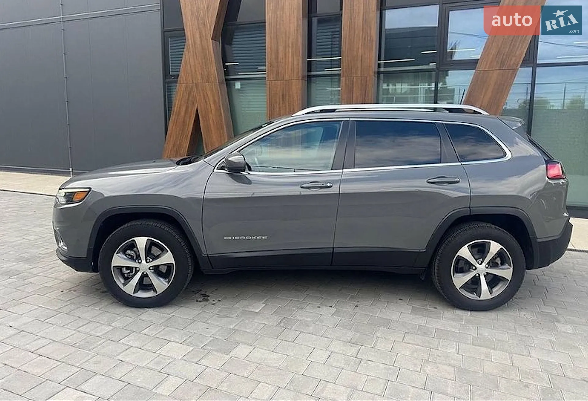 2021 Jeep Cherokee - фото 1