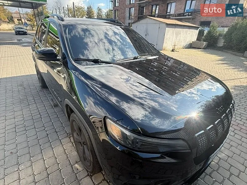 Jeep Cherokee