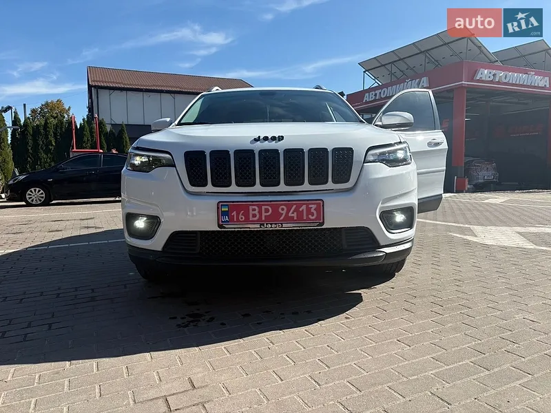 Jeep Cherokee