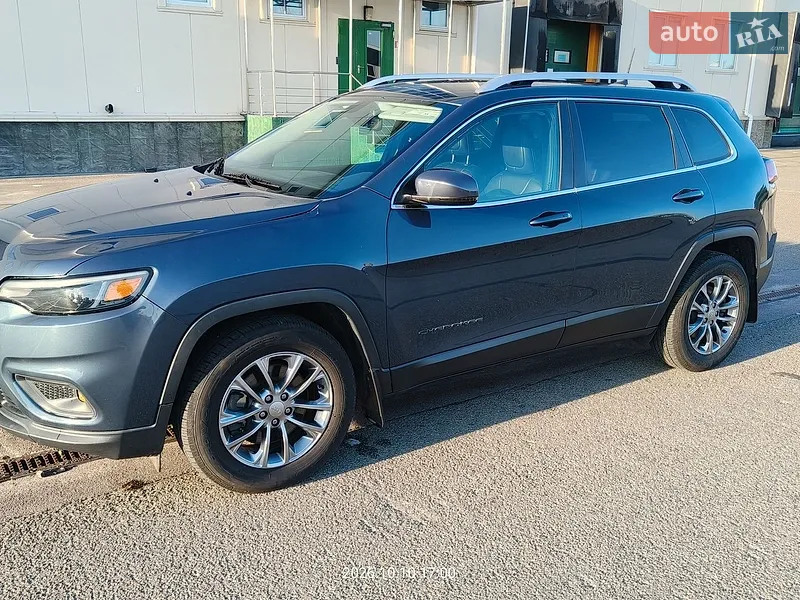 Jeep Cherokee