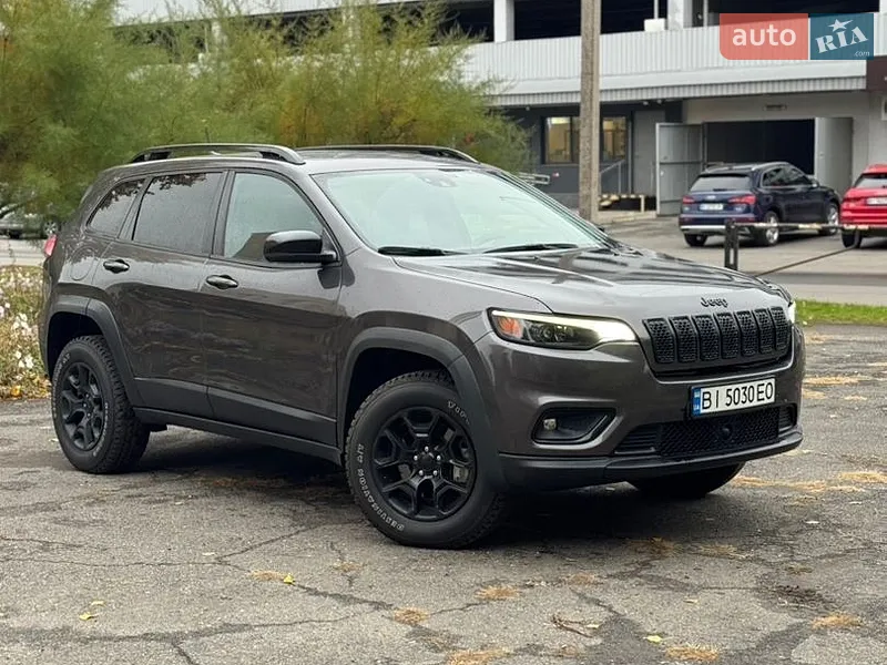 Jeep Cherokee