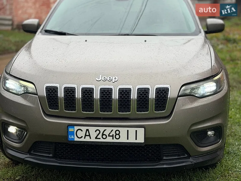 Jeep Cherokee