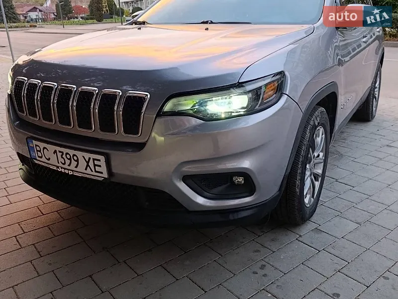 Jeep Cherokee