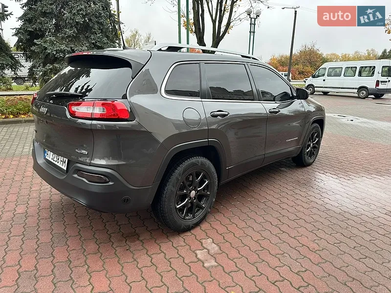 Jeep Cherokee