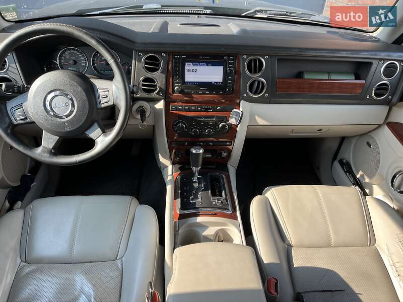Внедорожник / Кроссовер Jeep Commander 2007 в Луцке