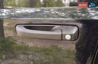 Внедорожник / Кроссовер Jeep Commander 2006 в 