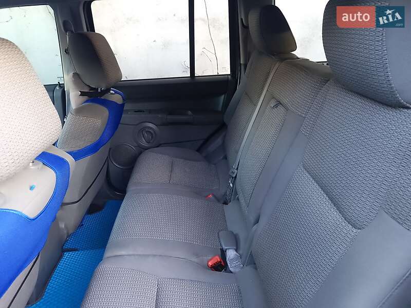 Внедорожник / Кроссовер Jeep Commander 2005 в Луцке
