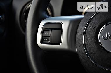 Позашляховик / Кросовер Jeep Compass 2015 в 