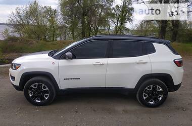 Позашляховик / Кросовер Jeep Compass 2018 в 