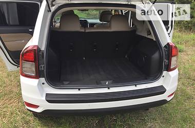 Позашляховик / Кросовер Jeep Compass 2013 в 