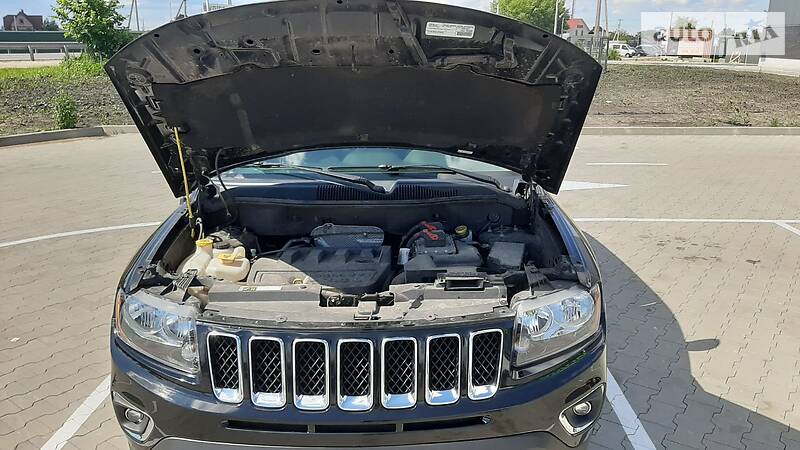 Позашляховик / Кросовер Jeep Compass 2015 в Києві