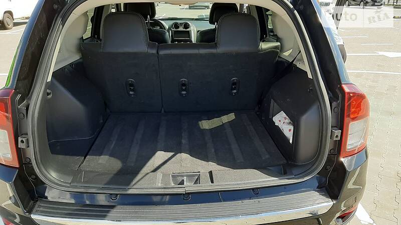 Позашляховик / Кросовер Jeep Compass 2015 в Києві