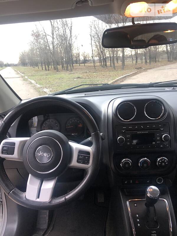 Внедорожник / Кроссовер Jeep Compass 2016 в Покровске