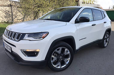 Внедорожник / Кроссовер Jeep Compass 2017 в Костополе