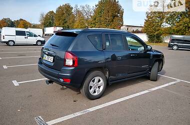 Внедорожник / Кроссовер Jeep Compass 2015 в Ровно