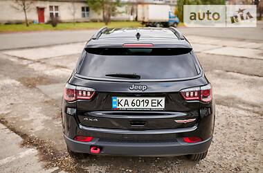 Внедорожник / Кроссовер Jeep Compass 2017 в Киеве