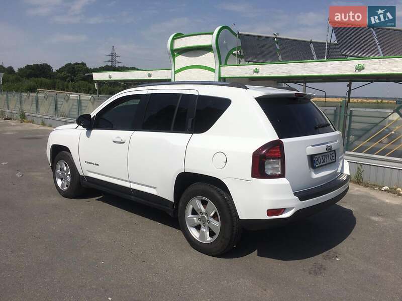 Внедорожник / Кроссовер Jeep Compass 2014 в Тернополе