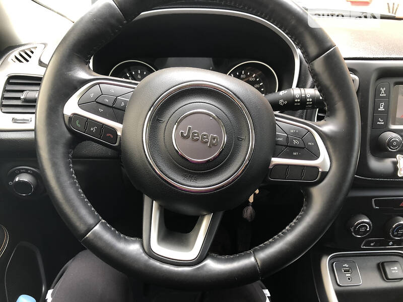 Внедорожник / Кроссовер Jeep Compass 2017 в Херсоне