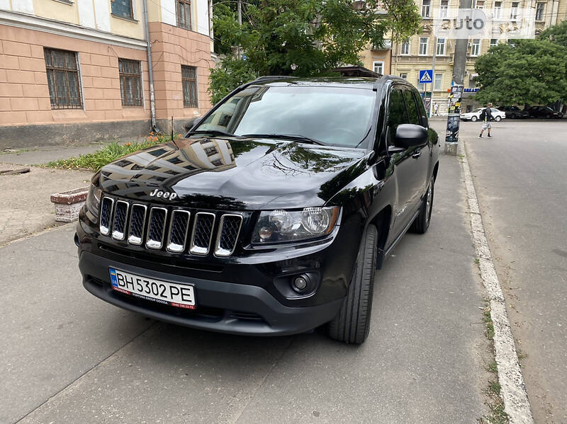 Внедорожник / Кроссовер Jeep Compass 2015 в Болграде