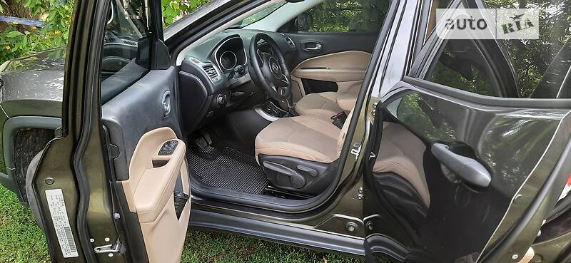 Позашляховик / Кросовер Jeep Compass 2018 в Черкасах фото 6 Позашляховик / Кросовер Jeep Compass 2018 в Черкасах