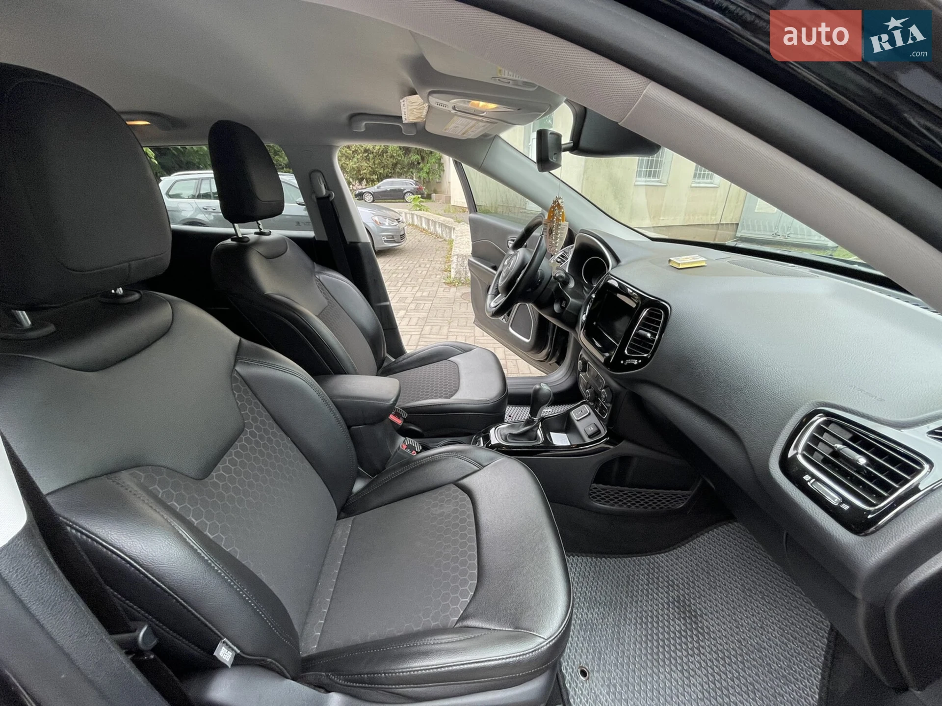 2020 Jeep Compass - мініатюра 8