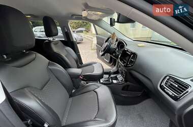 Внедорожник / Кроссовер Jeep Compass 2020 в 