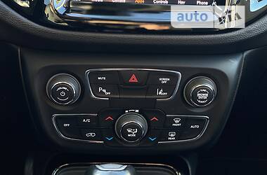 Внедорожник / Кроссовер Jeep Compass 2018 в 
