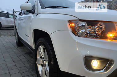 Позашляховик / Кросовер Jeep Compass 2016 в 