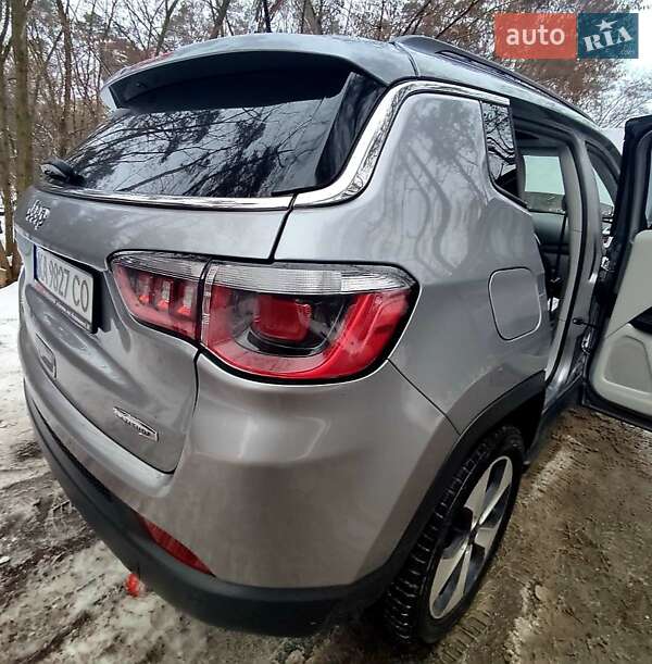 Внедорожник / Кроссовер Jeep Compass 2017 в Киеве фото 4 Внедорожник / Кроссовер Jeep Compass 2017 в Киеве