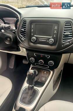 Внедорожник / Кроссовер Jeep Compass 2017 в Киеве фото 21 Внедорожник / Кроссовер Jeep Compass 2017 в Киеве