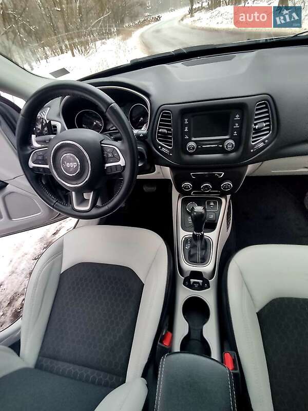 Внедорожник / Кроссовер Jeep Compass 2017 в Киеве фото 22 Внедорожник / Кроссовер Jeep Compass 2017 в Киеве