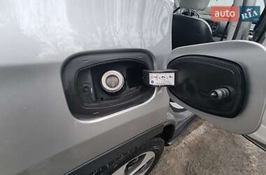 Внедорожник / Кроссовер Jeep Compass 2017 в 